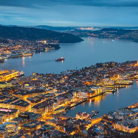 100m From Bryggen - Quiet In Cobblestone Lane Apartment